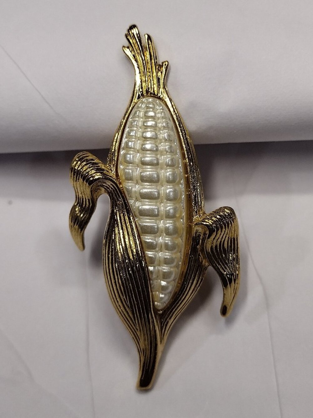 Vtg Avon Ear of Corn Cob Husk Autumn Brooch Pin Retro Farm Gold Tone Faux Pearl